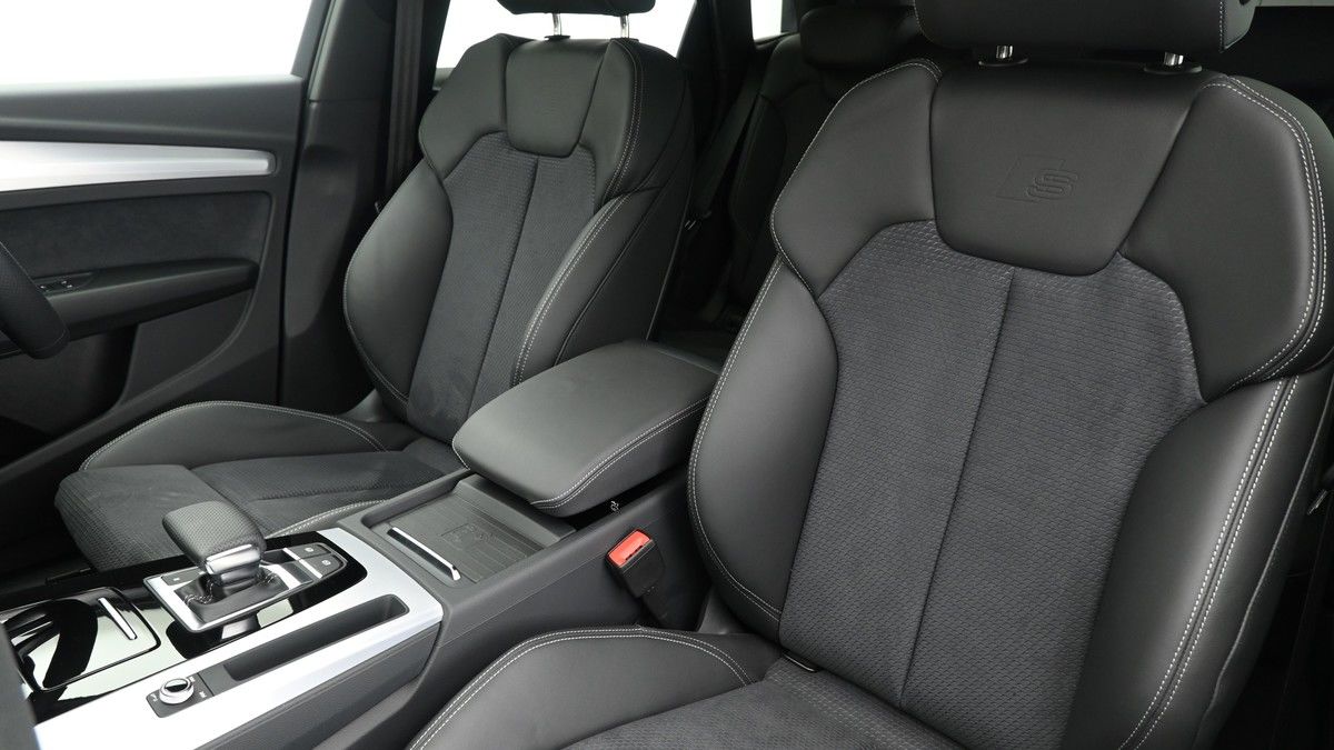 Audi Q5 Image 4