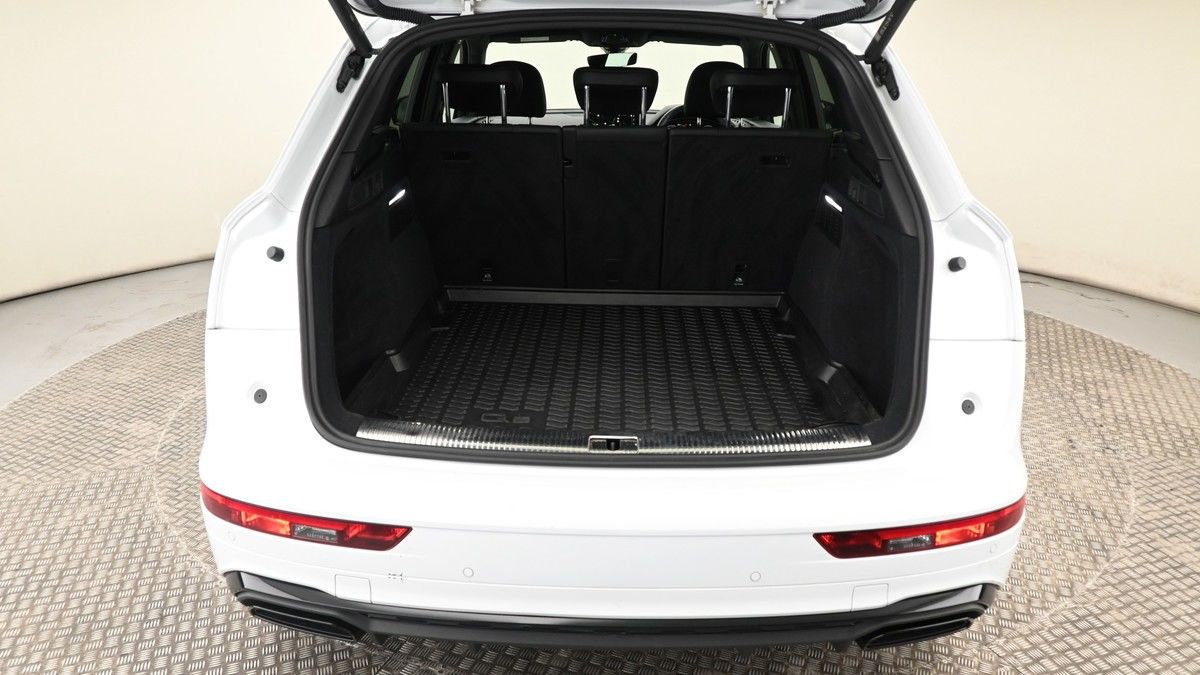Audi Q5 Image 10