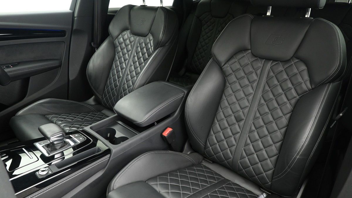 Audi Q5 Image 4