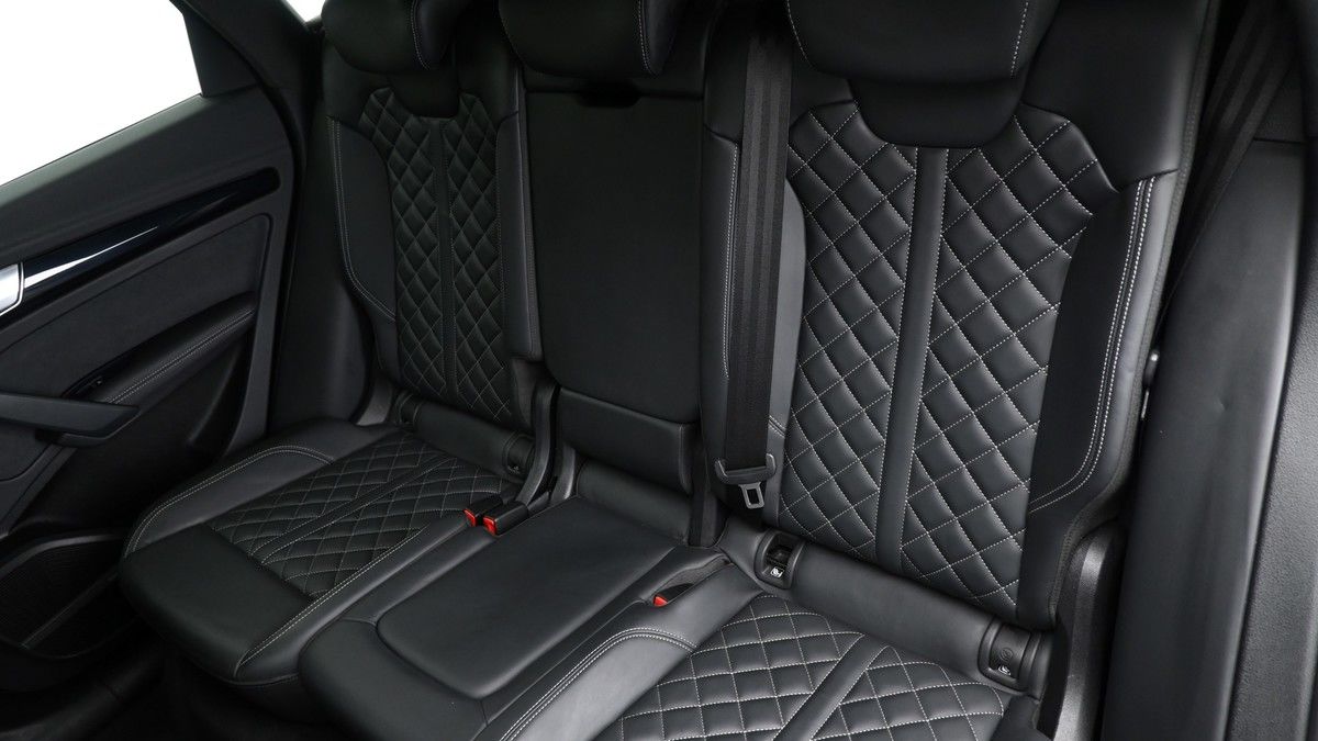 Audi SQ5 Image 4