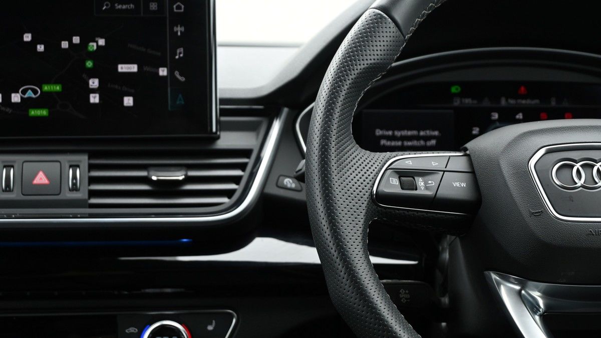 Audi SQ5 Image 14