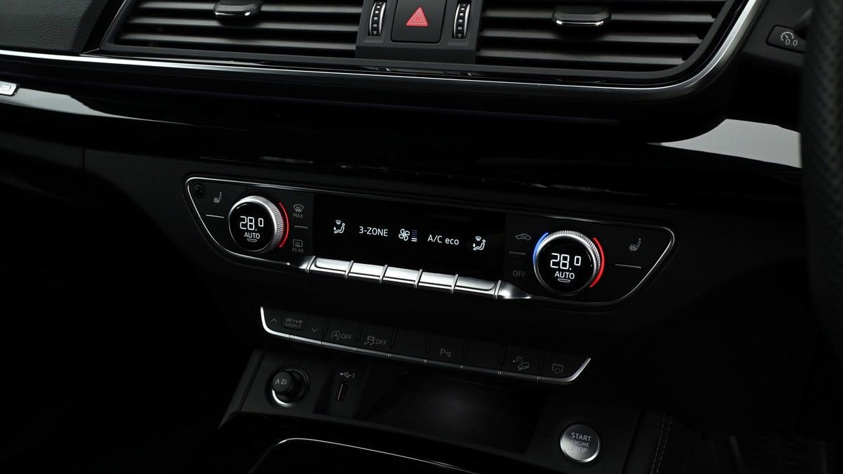 Audi Q5 Image 12