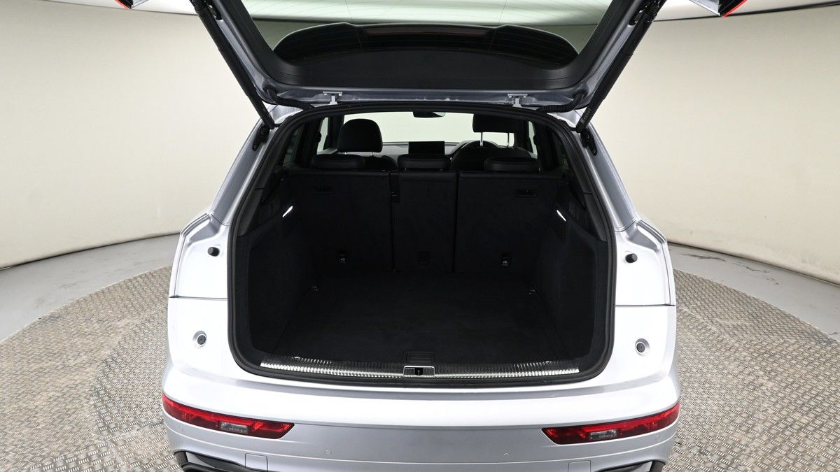 Audi Q5 Image 10