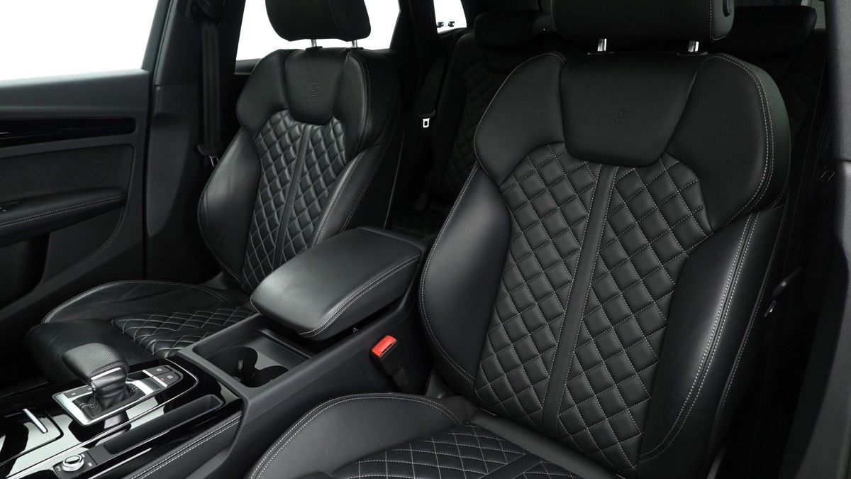 Audi Q5 Image 4