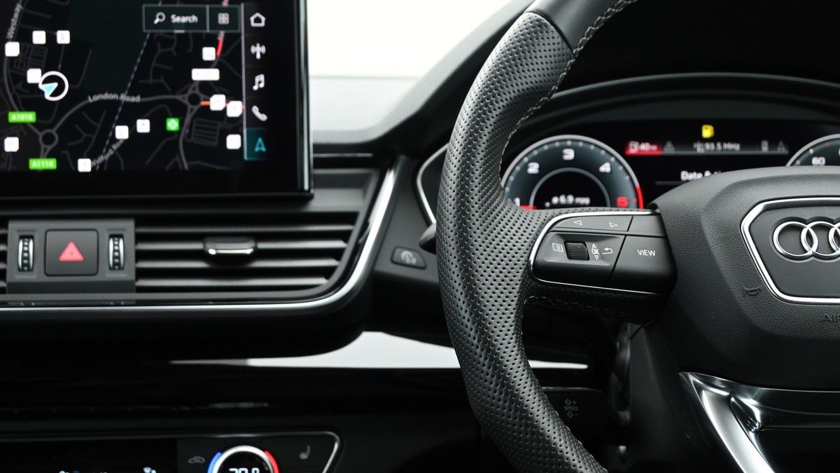 Audi Q5 Image 15
