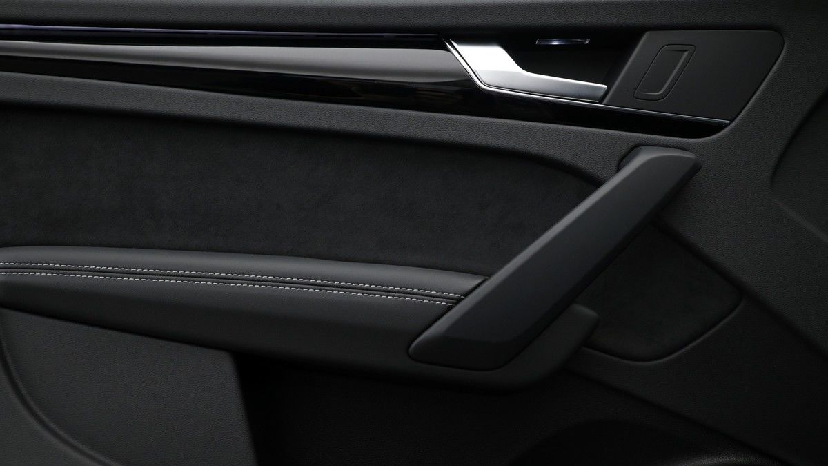 Audi Q5 Image 13