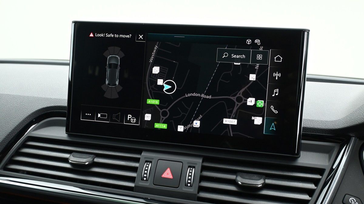 Audi Q5 Image 11