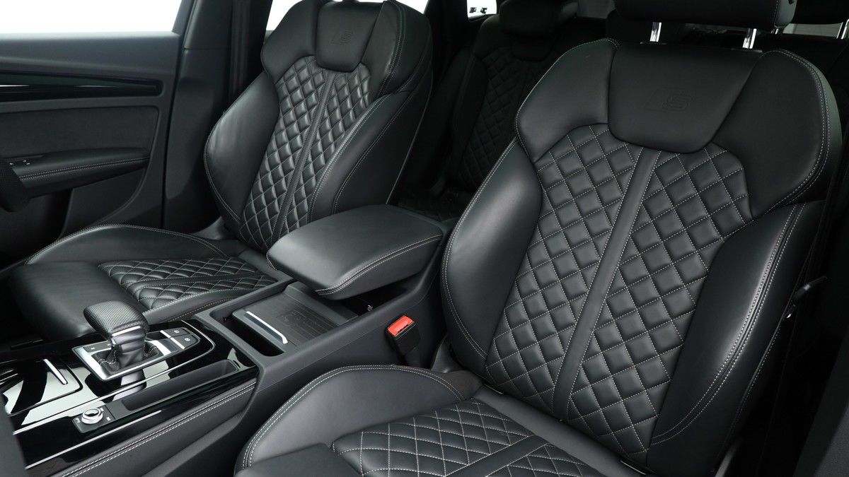 Audi Q5 Image 4