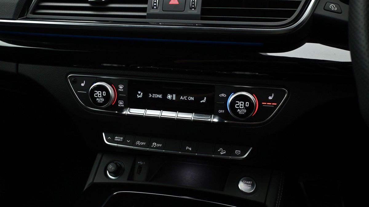 Audi Q5 Image 11