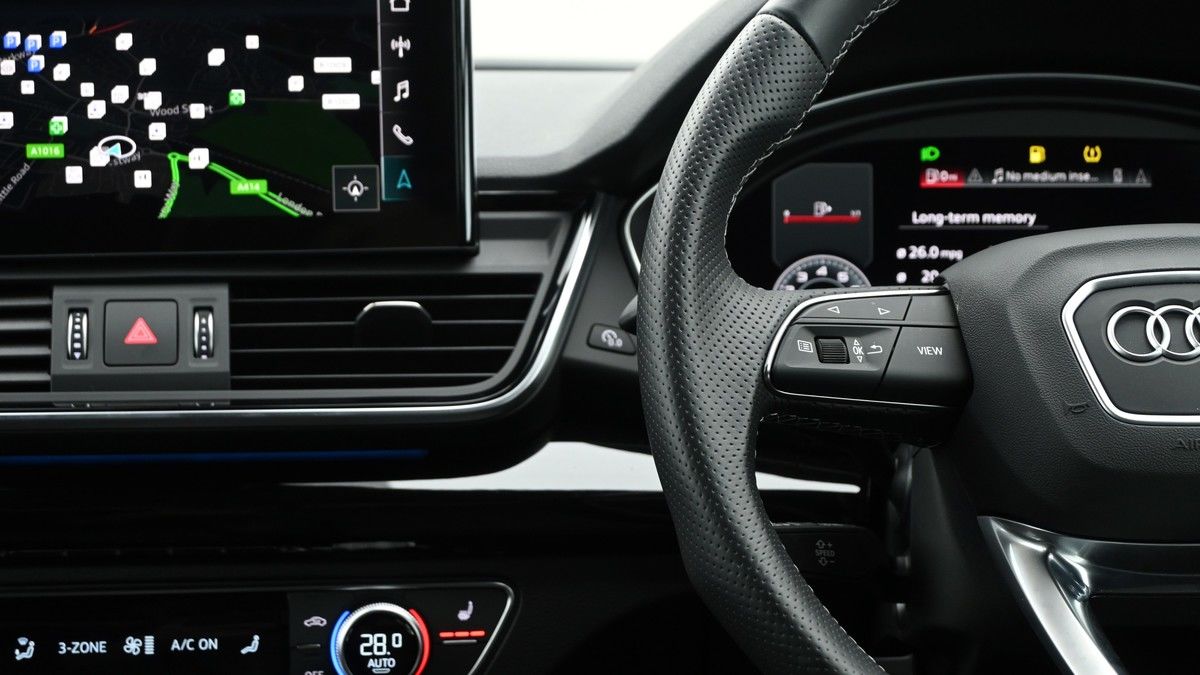 Audi Q5 Image 14