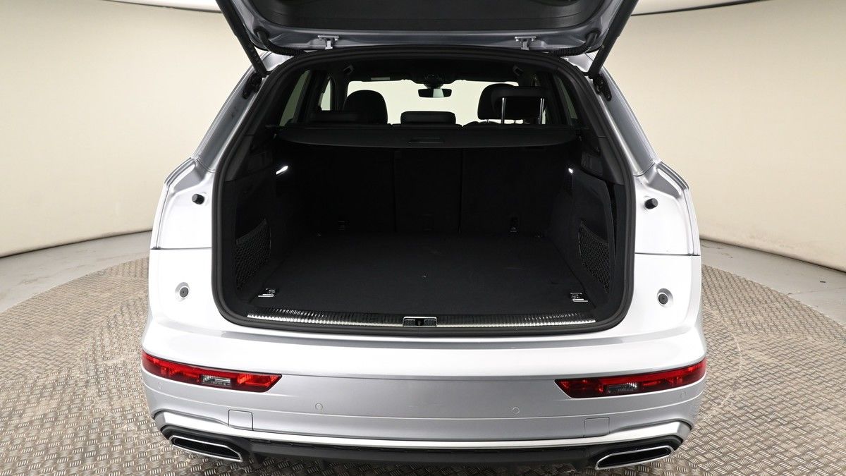 Audi Q5 Image 10