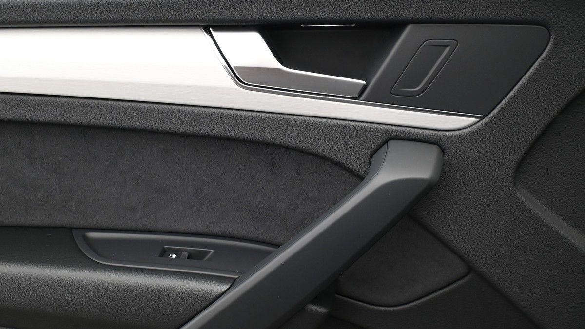 Audi Q5 Image 13