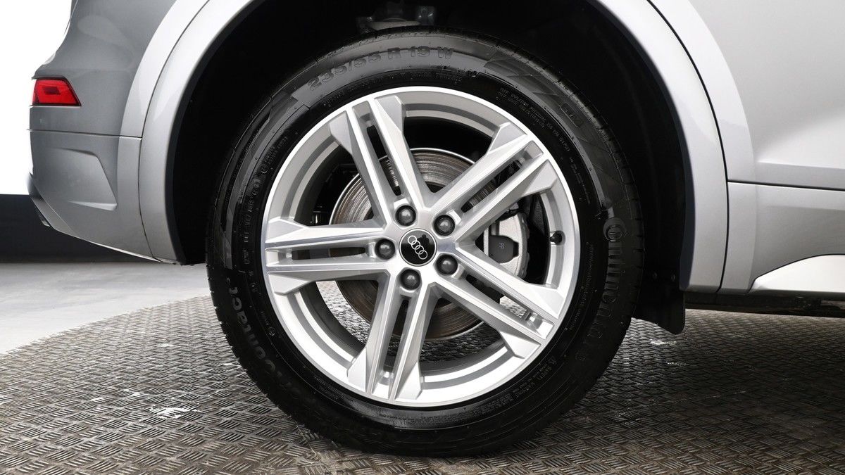 Audi Q5 Image 9