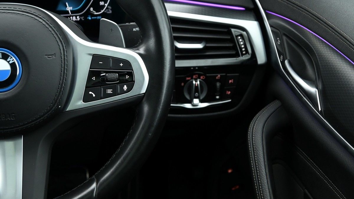 BMW 5 Series Image 16