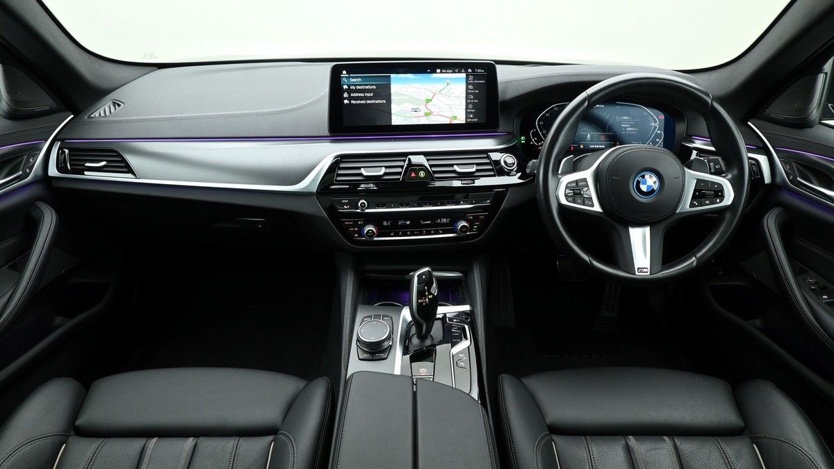 BMW 5 Series Image 14