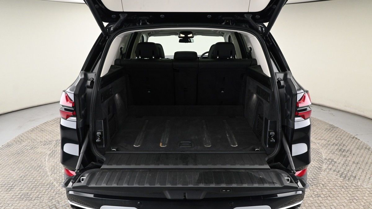 BMW X5 Image 10
