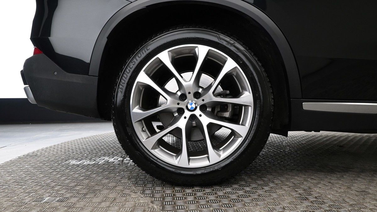 BMW X5 Image 9