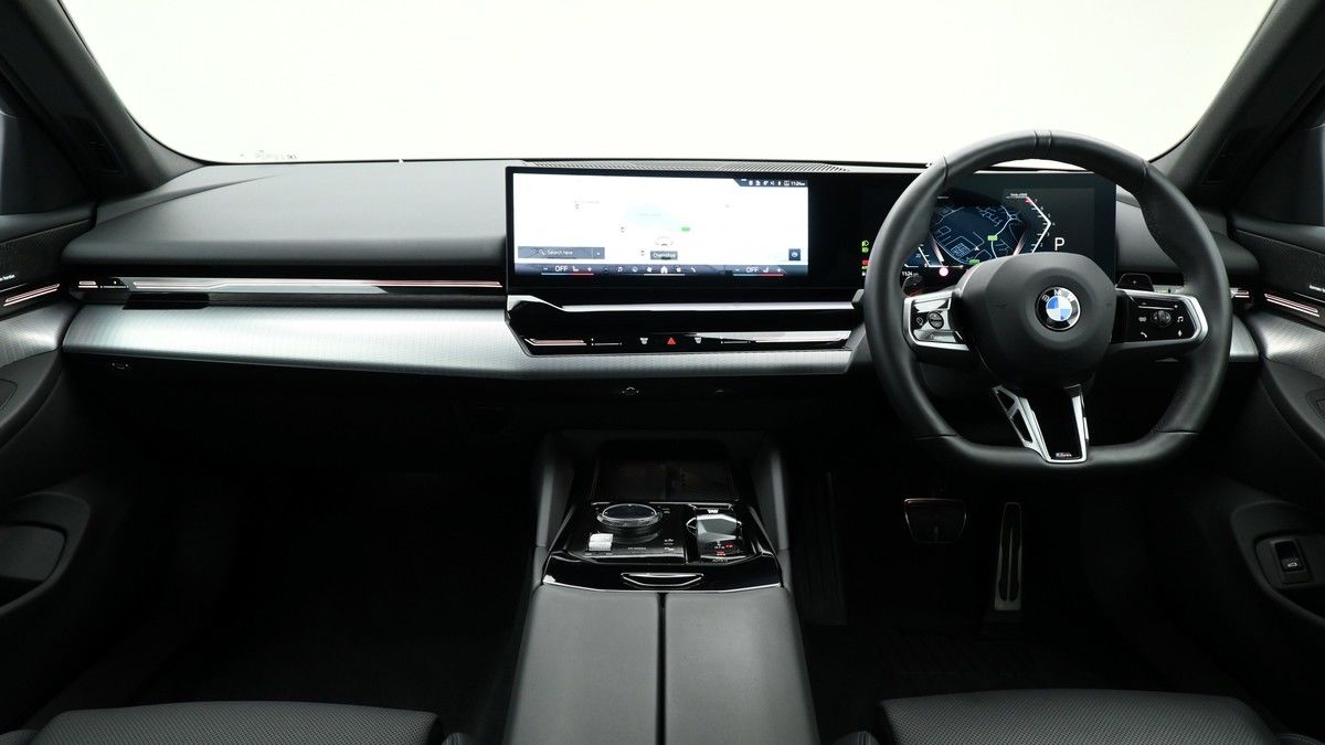 BMW 5 Series Image 13