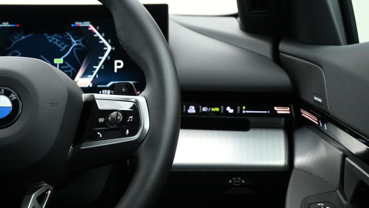 BMW 5 Series Image 15