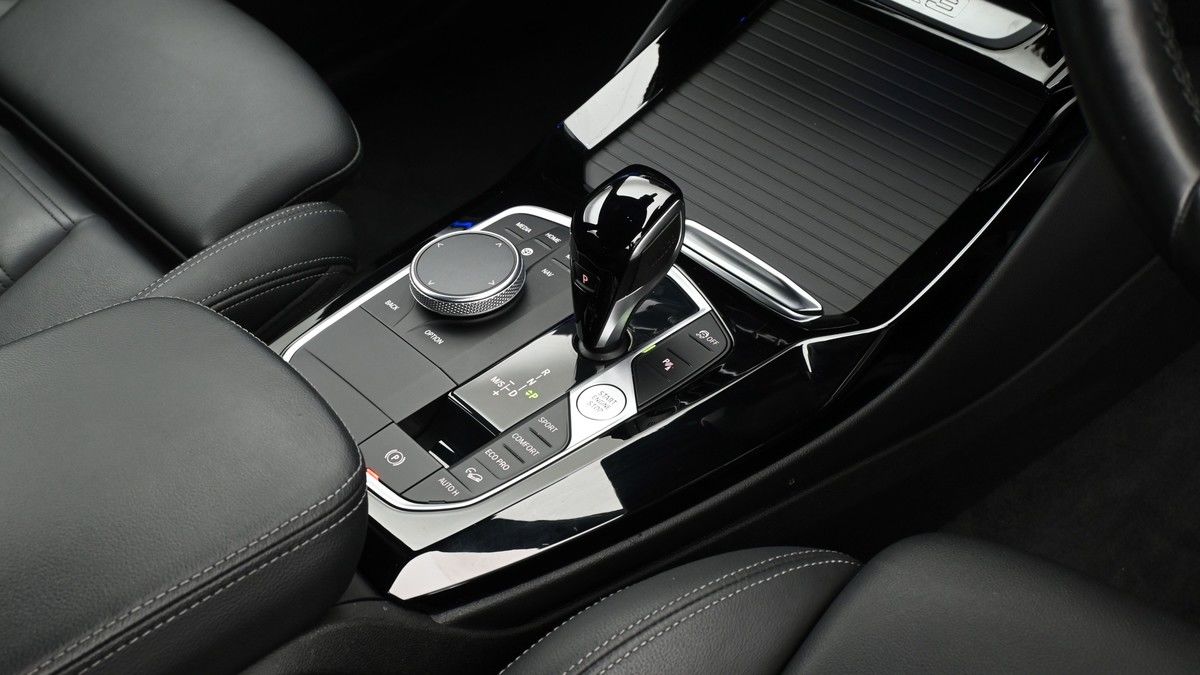 BMW X3 Image 2
