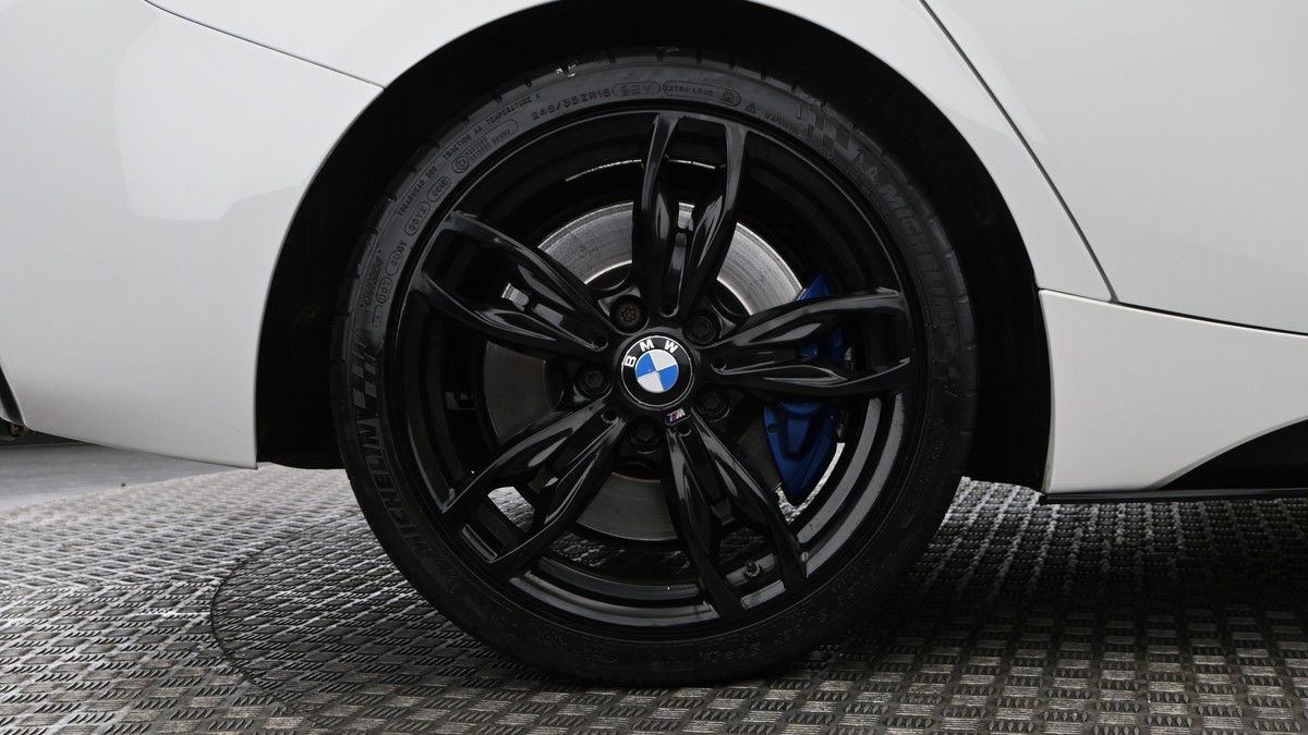 BMW 1 Series Image 9