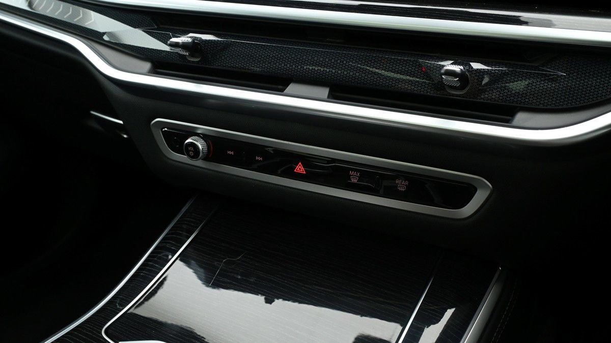 BMW X5 Image 12
