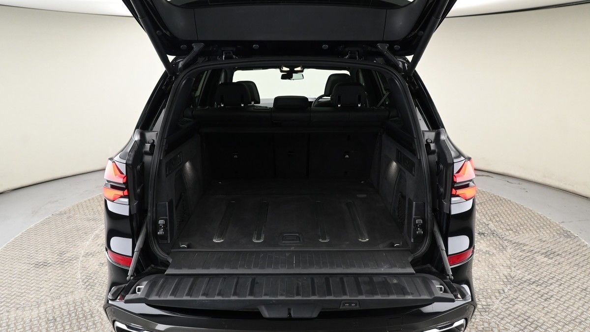 BMW X5 Image 10