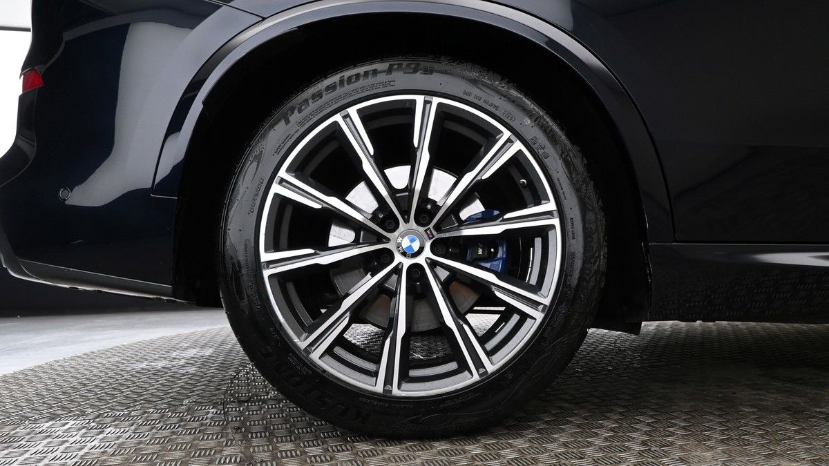 BMW X5 Image 9