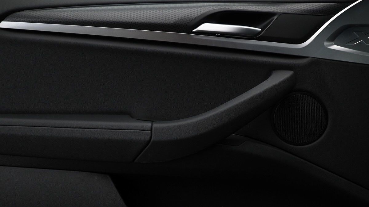 BMW X3 Image 12
