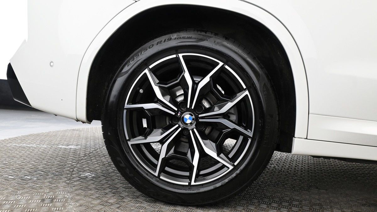 BMW X3 Image 9