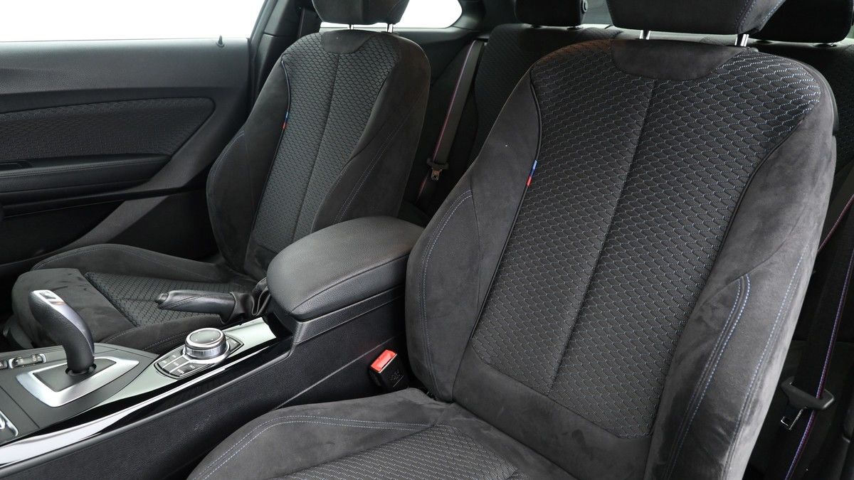 BMW 2 Series Image 3