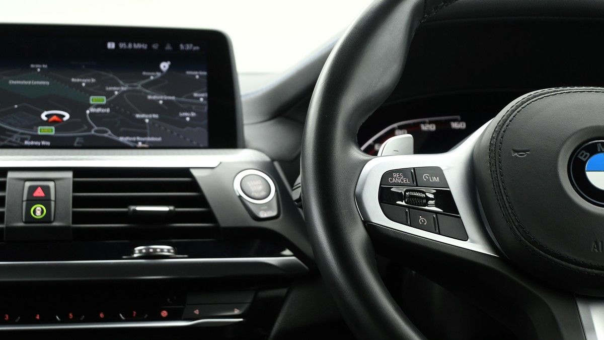 BMW X4 Image 14