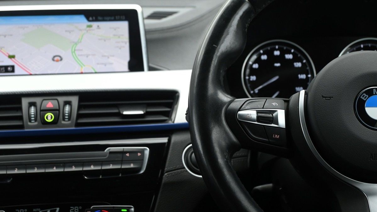 BMW X1 Image 14