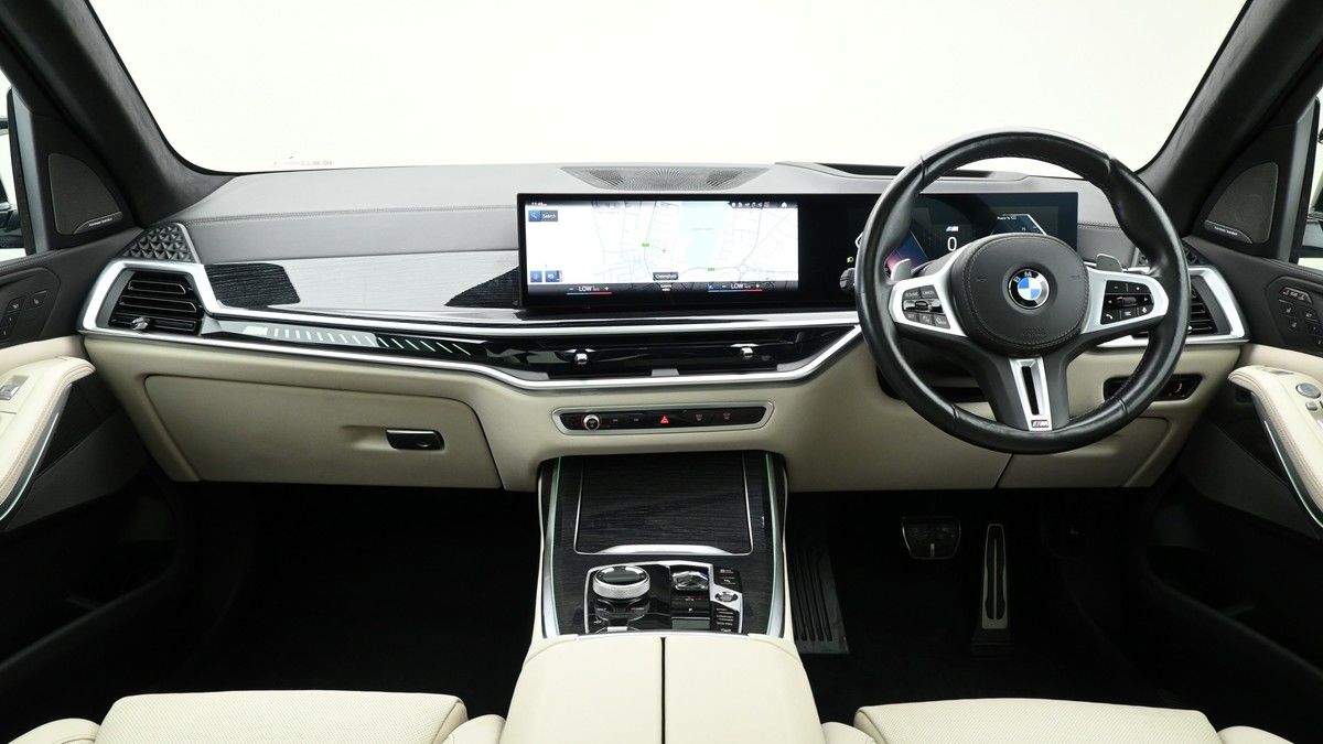 BMW X7 Image 14