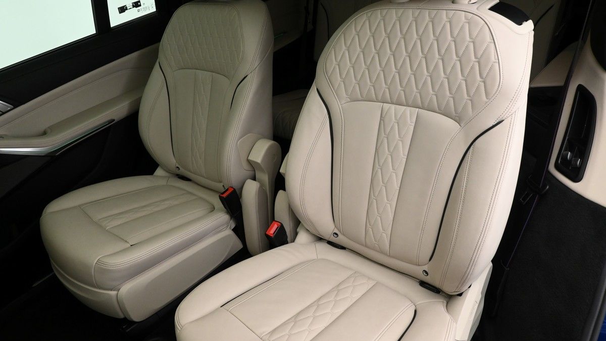 BMW X7 Image 5