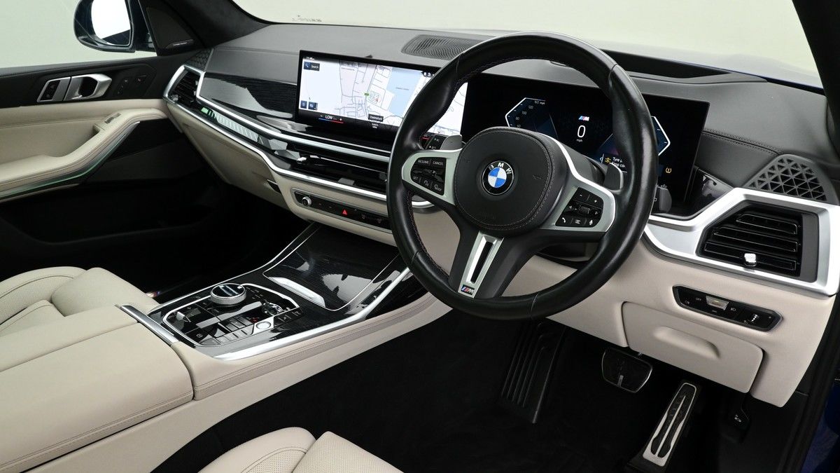 BMW X7 Image 3