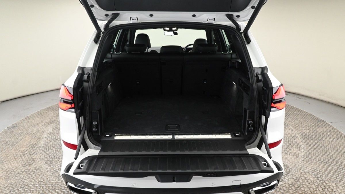 BMW X5 Image 9