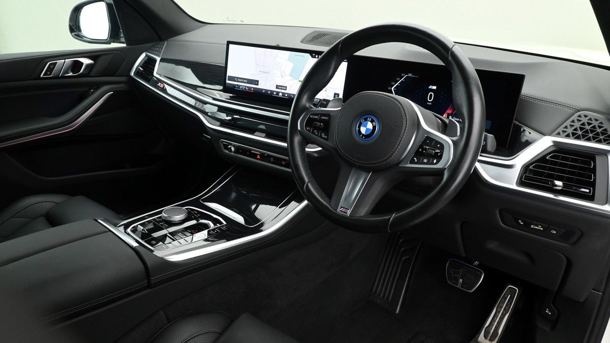 BMW X5 Image 2