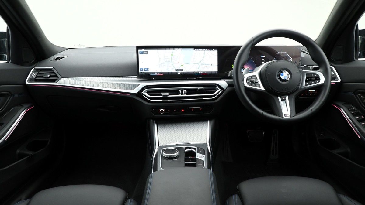 BMW 3 Series Image 13