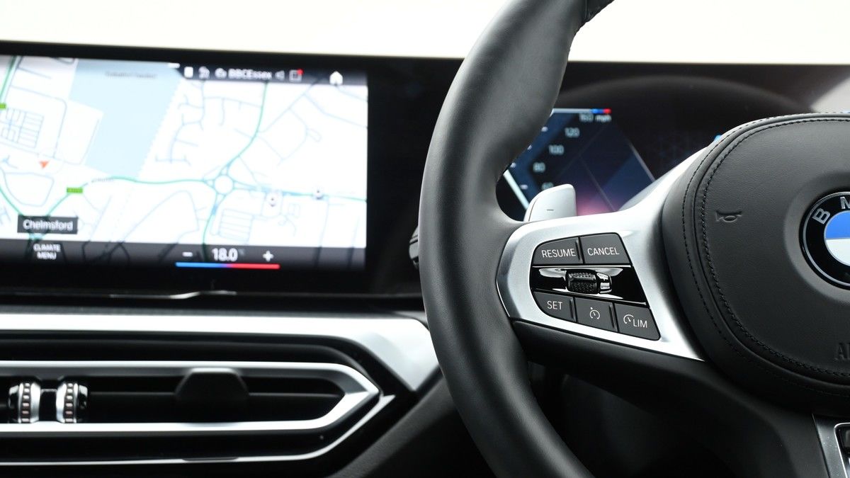 BMW 3 Series Image 14