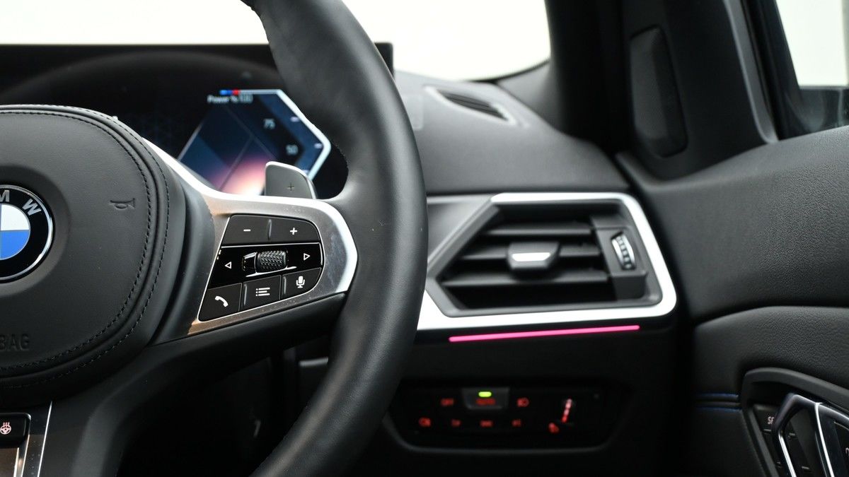 BMW 3 Series Image 15