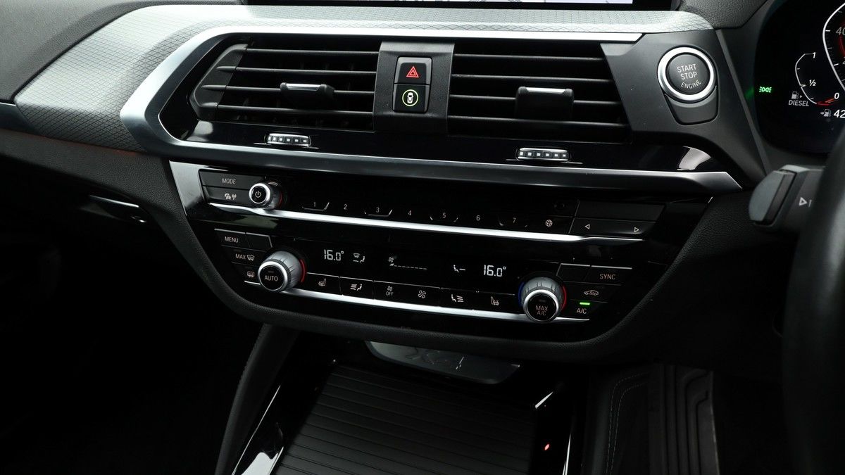 BMW X4 Image 12