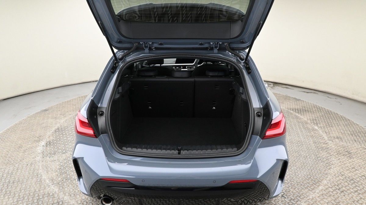 BMW 1 Series Image 9