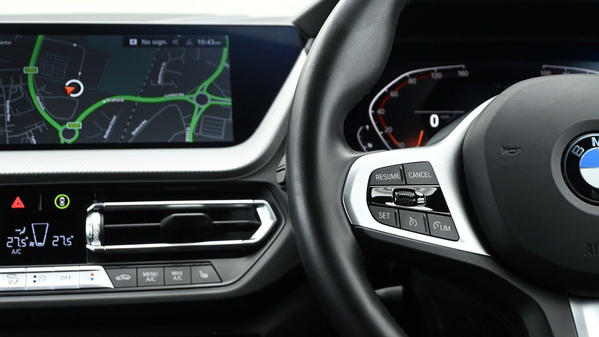 BMW 1 Series Image 14