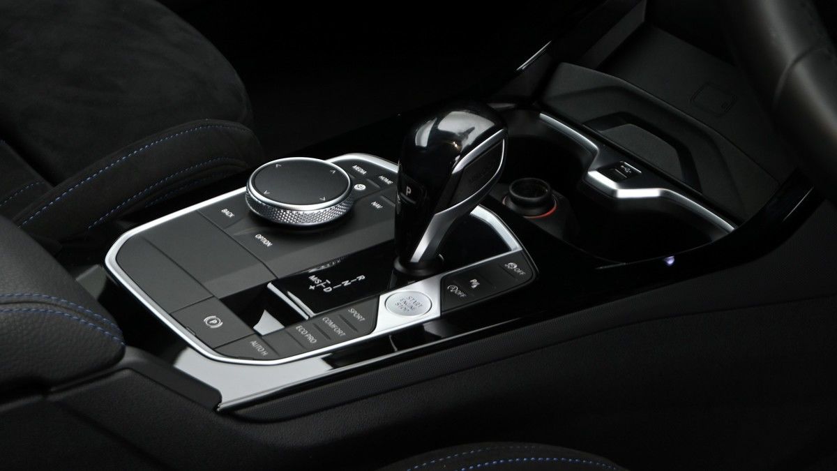 BMW 1 Series Image 2