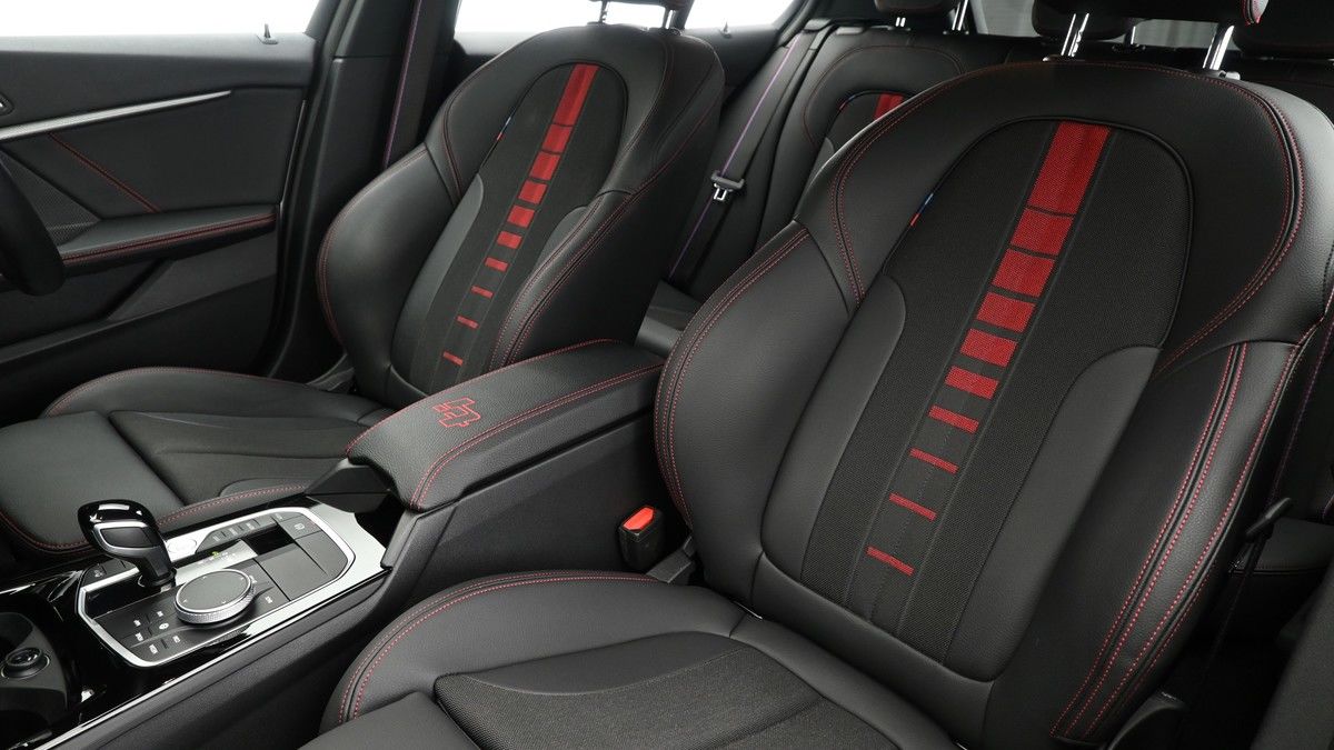 BMW 1 Series Image 4