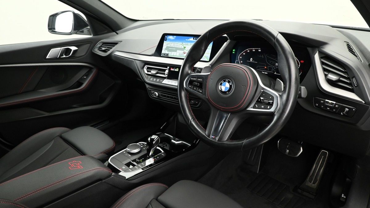 BMW 1 Series Image 3
