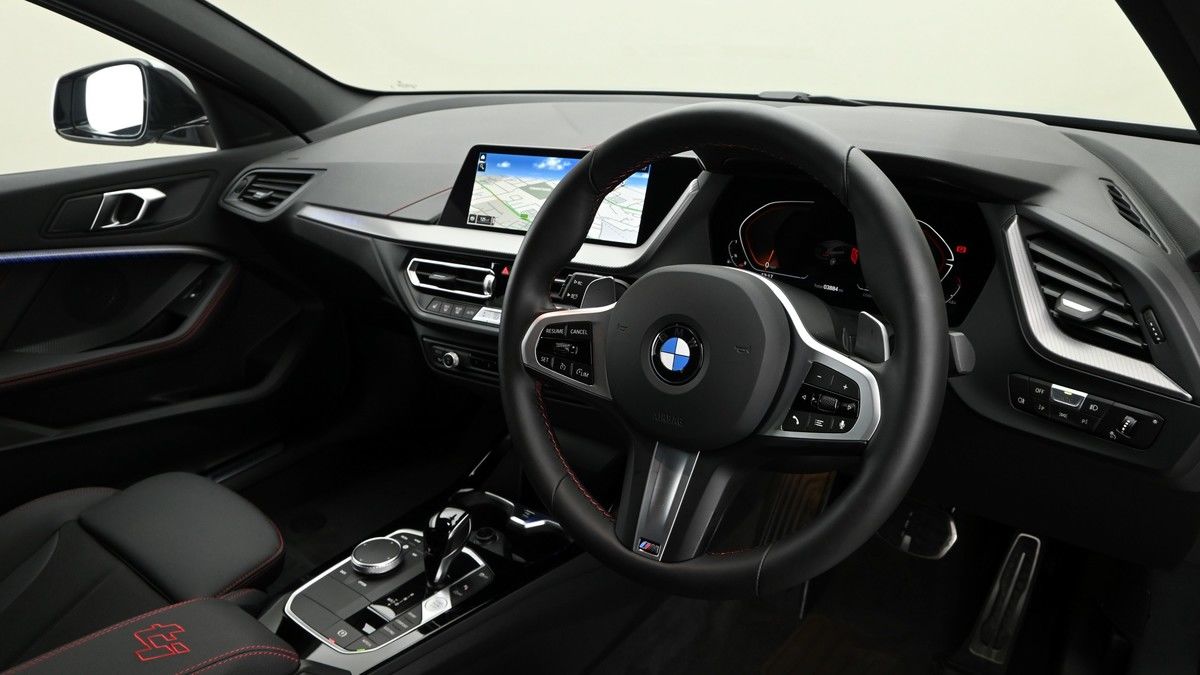BMW 1 Series Image