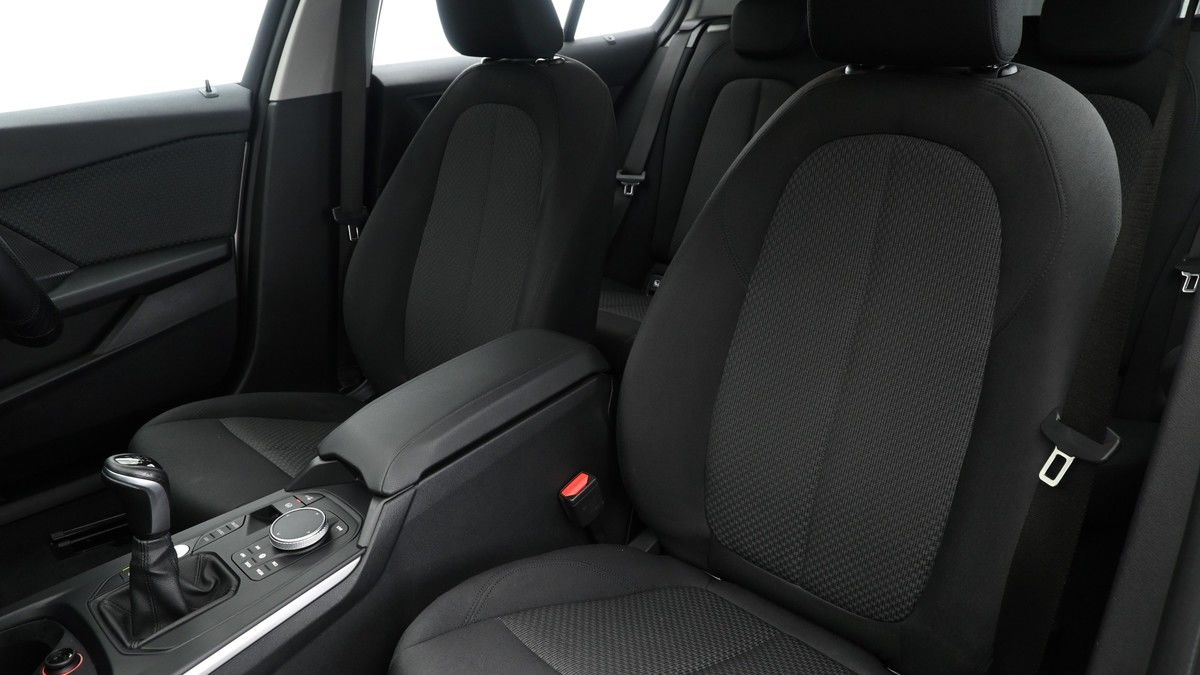 BMW 1 Series Image 3