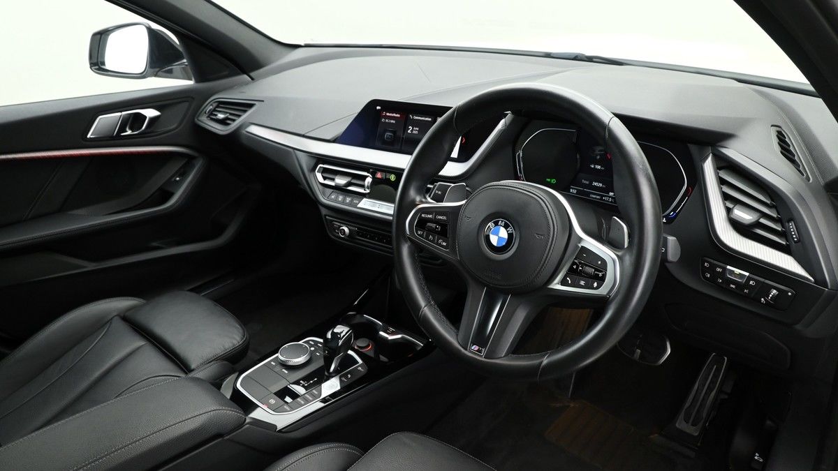 BMW 1 Series Image 3